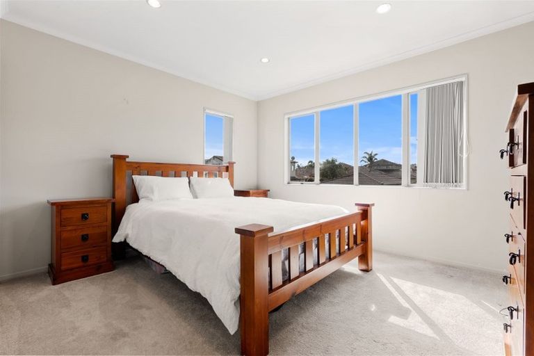 Photo of property in 119 Baverstock Road, Flat Bush, Auckland, 2016