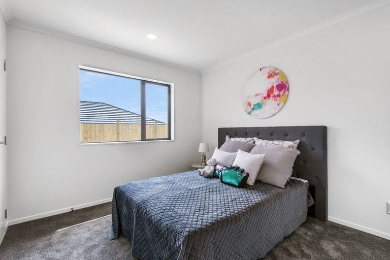 Photo of property in 30 Melgran Avenue, Papakura, 2110