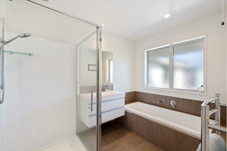 Photo of property in 13 Pemberton Drive, Amberley, 7410