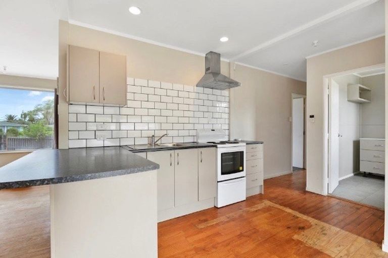 Photo of property in 65 Wordsworth Road, Manurewa, Auckland, 2102