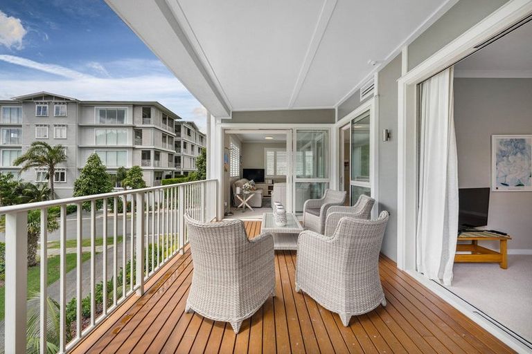 Photo of property in 96 Eaves Bush Parade, Orewa, 0931