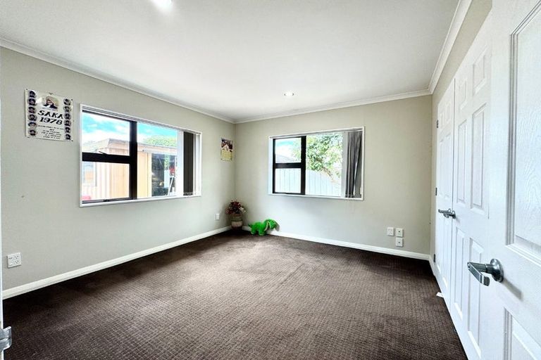 Photo of property in 77 Carruth Road, Papatoetoe, Auckland, 2025