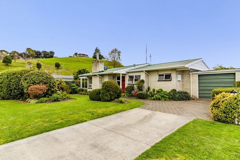 Photo of property in 3 Dolbel Street, Taradale, Napier, 4112