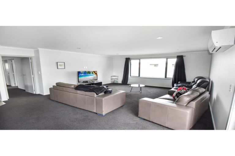 Photo of property in 32 Rhoboro Road, Twizel, 7901