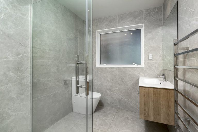 Photo of property in 25 Ahorangi Road, Silverdale, 0932