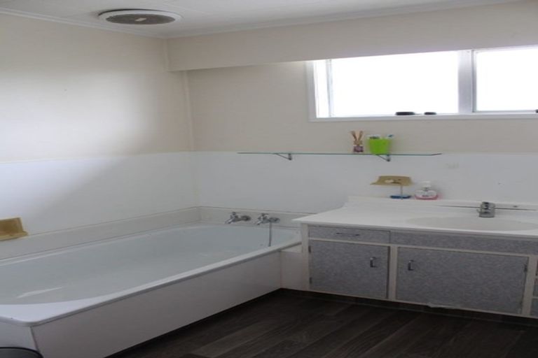 Photo of property in 222b Old Farm Road, Hamilton East, Hamilton, 3216