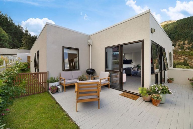Photo of property in 6b Kiely Lane, Queenstown, 9300