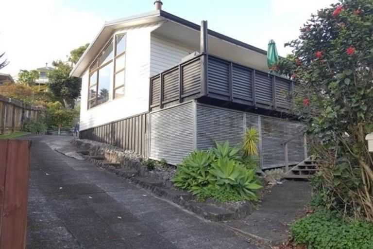 Photo of property in 43 Victory Street, Welcome Bay, Tauranga, 3112
