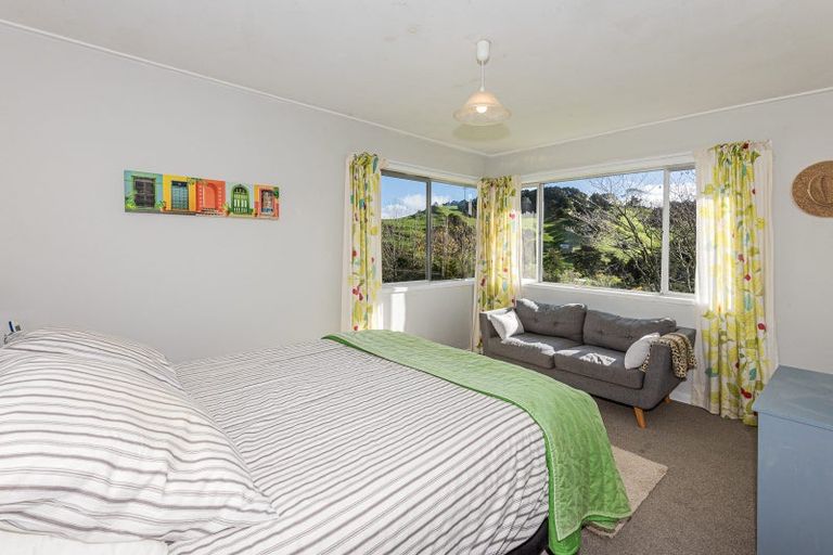 Photo of property in 4 Paparoa Station Road, Paparoa, 0571
