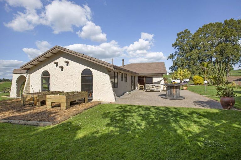 Photo of property in 261a Rotowaro Road, Huntly, 3771