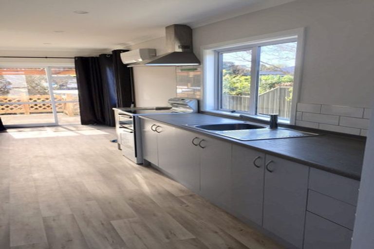 Photo of property in 37 Cassino Crescent, Onekawa, Napier, 4110