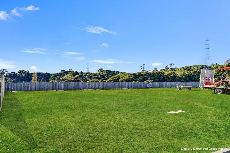 Photo of property in 212 Adler Drive, Ohauiti, Tauranga, 3112