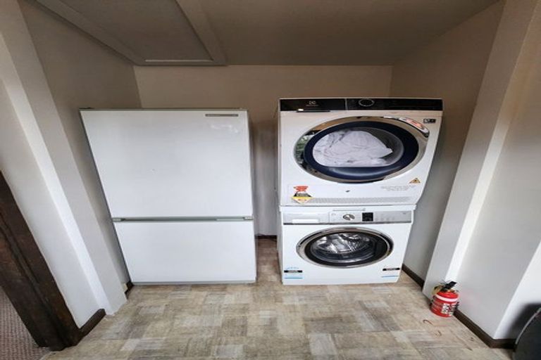 Photo of property in 19 Torwood Road, Khandallah, Wellington, 6035