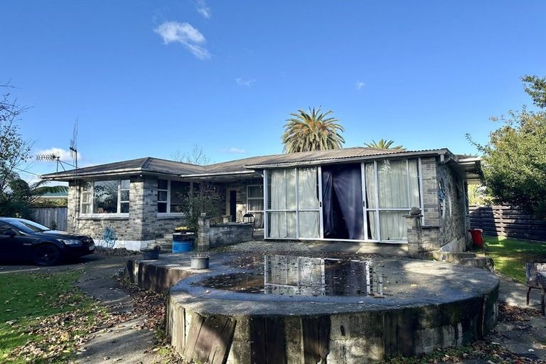 Photo of property in 1 Roslyn Road, Levin, 5510