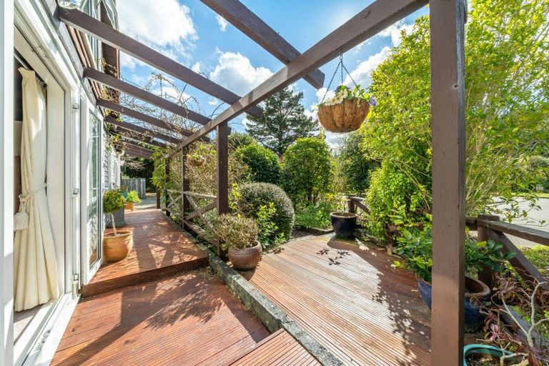 Photo of property in 246 Plateau Road, Te Marua, Upper Hutt, 5018