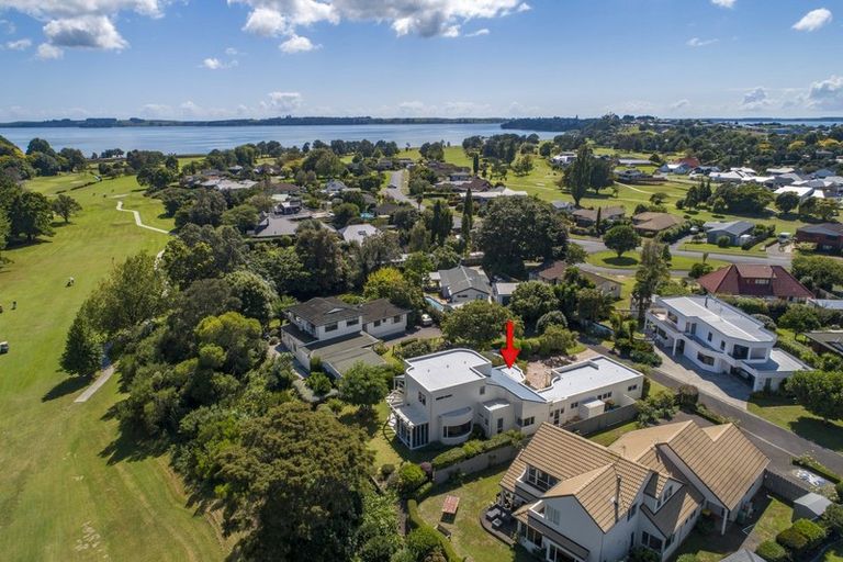 Photo of property in 10 Links View Drive, Omokoroa, 3114