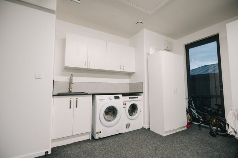 Photo of property in 17 Billington Drive, Halswell, Christchurch, 8025