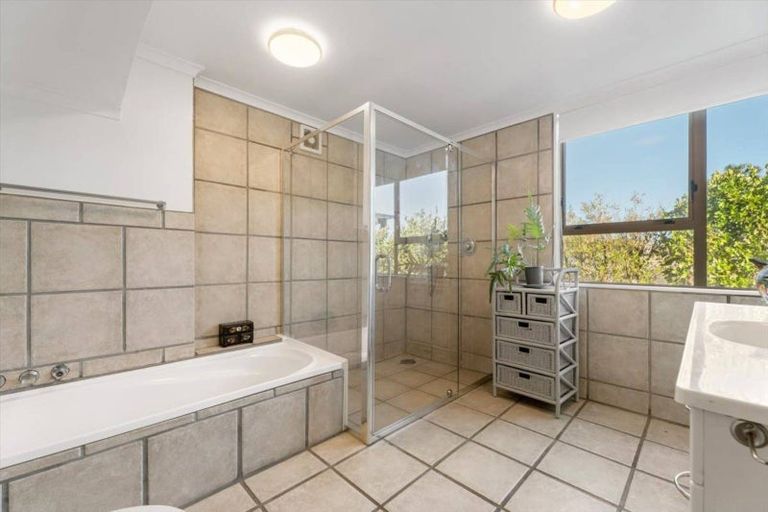 Photo of property in 988 Papamoa Beach Road, Papamoa Beach, Papamoa, 3118