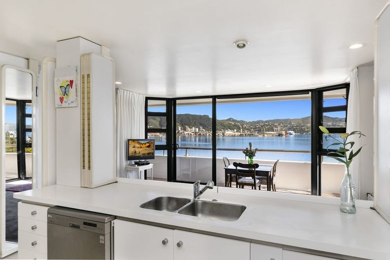 Photo of property in 260u6 Oriental Parade, Oriental Bay, Wellington, 6011