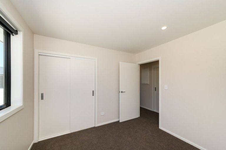 Photo of property in 2/68a Hedges Street, Sanson, 4817