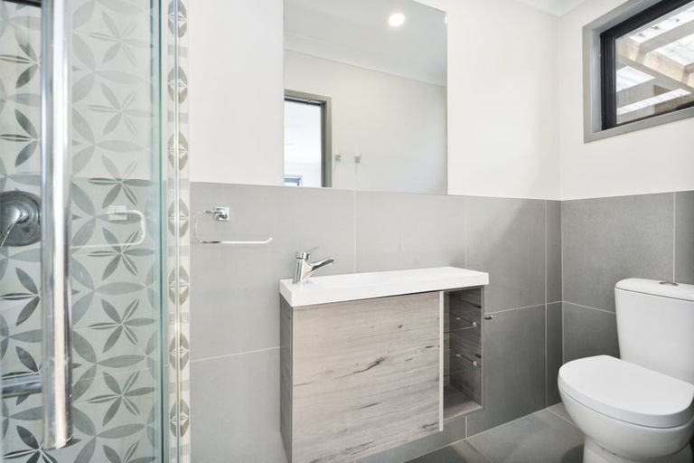 Photo of property in 66 Anich Road, Massey, Auckland, 0614