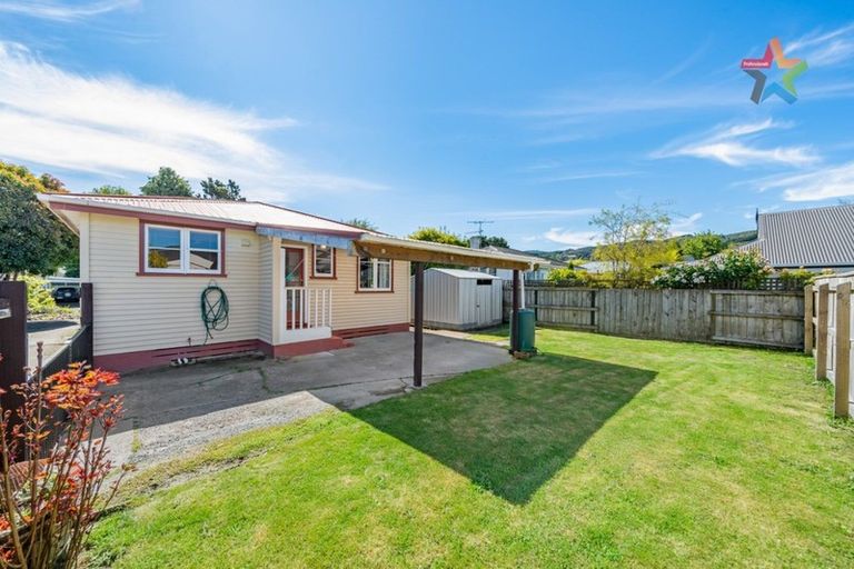 Photo of property in 4 Tui Grove, Elderslea, Upper Hutt, 5018