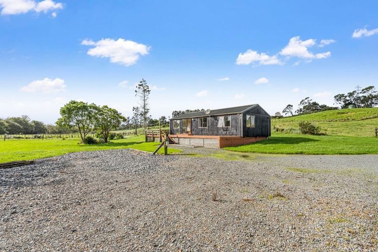 Photo of property in 230 Tavinor Road, Otaika, Whangarei, 0170