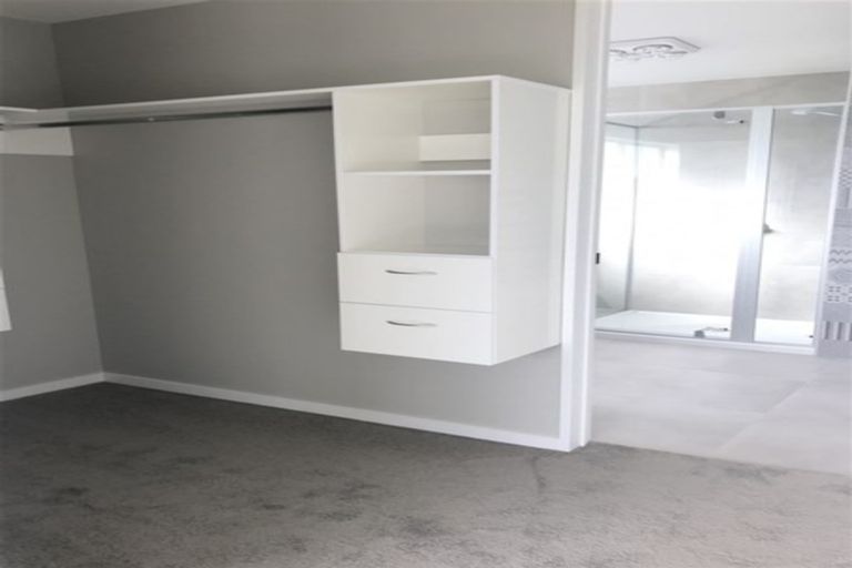 Photo of property in 14 Roa Avenue, Hobsonville, Auckland, 0616