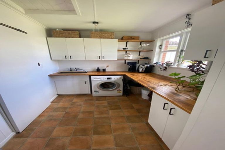 Photo of property in 45 Rangiora Avenue, Roslyn, Palmerston North, 4414