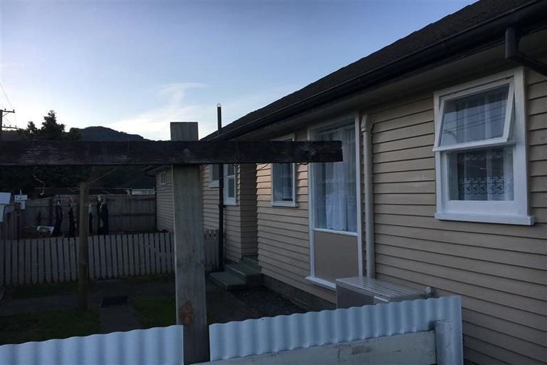 Photo of property in 86 Shakespeare Avenue, Trentham, Upper Hutt, 5018