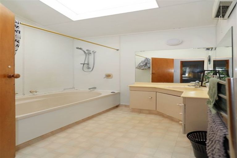 Photo of property in 90 Russell Road, Huntly, 3700