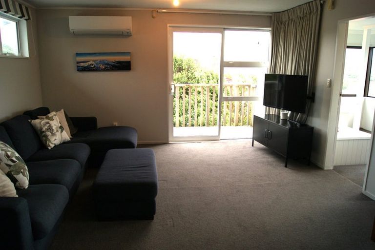 Photo of property in 78 Thurleigh Grove, Karori, Wellington, 6012