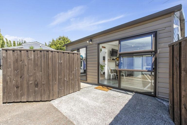 Photo of property in 1/105 Taylor Road, Mangere Bridge, Auckland, 2022