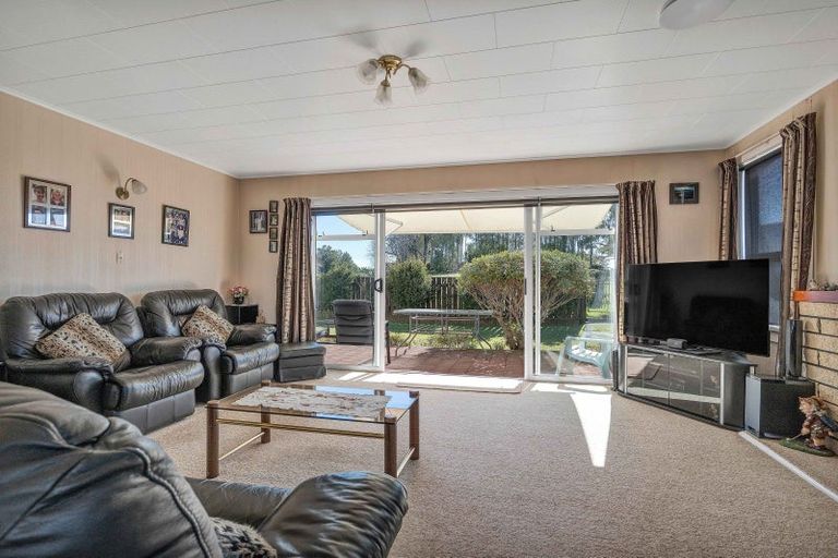 Photo of property in 558 Mangorei Road, Mangorei, New Plymouth, 4371
