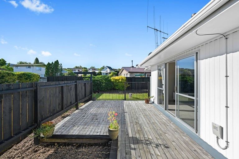 Photo of property in 2 Montana Place, Dinsdale, Hamilton, 3204