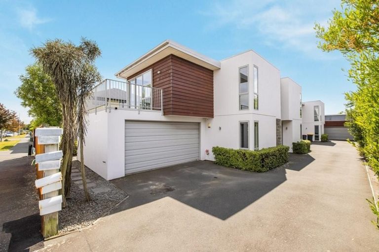 Photo of property in 44a Picton Avenue, Riccarton, Christchurch, 8011