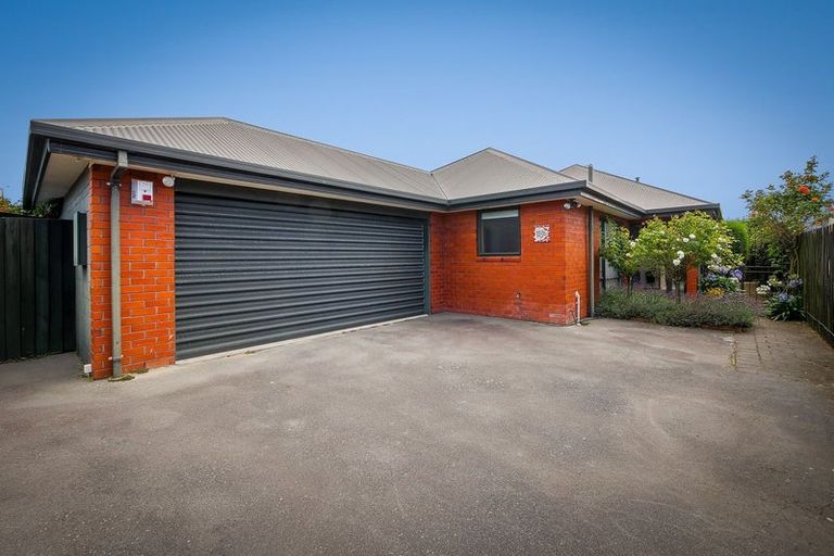 Photo of property in 113 Avonhead Road, Avonhead, Christchurch, 8042