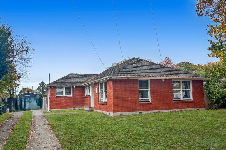 Photo of property in 33 Guildford Street, Burnside, Christchurch, 8053