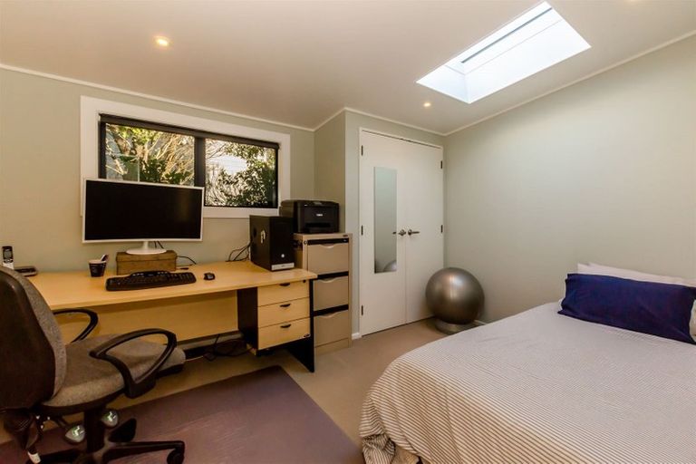 Photo of property in 109 Seaview Road, Paraparaumu Beach, Paraparaumu, 5032