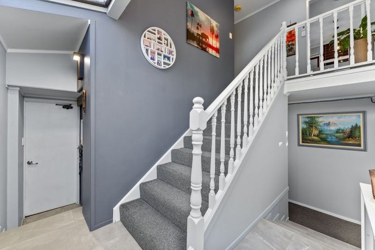 Photo of property in 34 Spinnaker Drive, Te Atatu Peninsula, Auckland, 0610