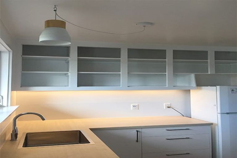 Photo of property in 3/94 Charles Street, Waltham, Christchurch, 8011