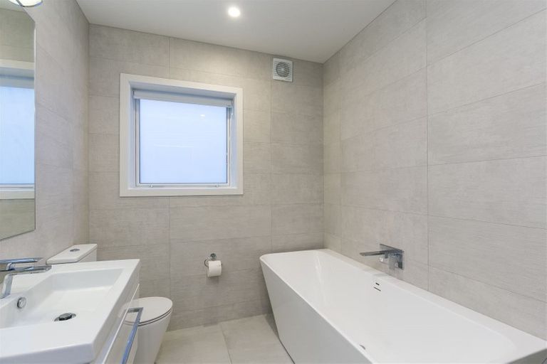 Photo of property in 74u5 Jubilee Road, Khandallah, Wellington, 6035