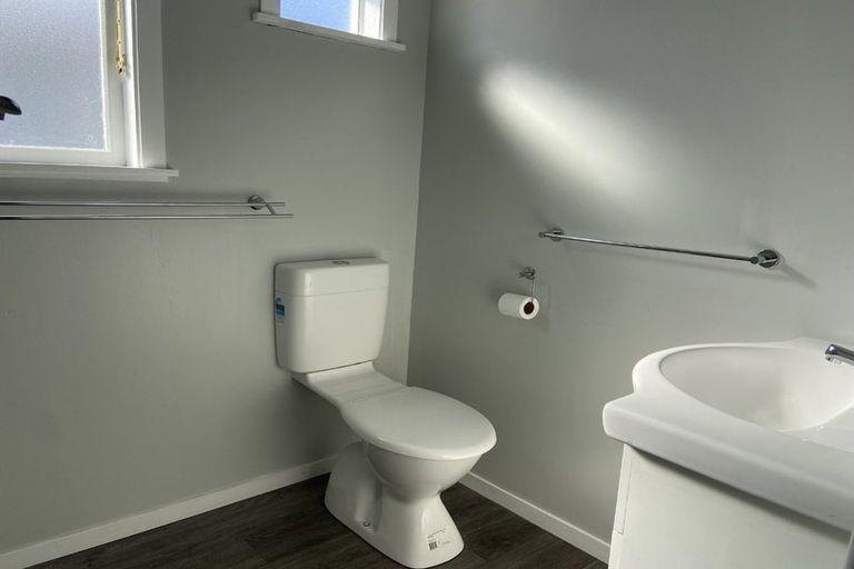 Photo of property in Hunter Road, Eltham, 4673