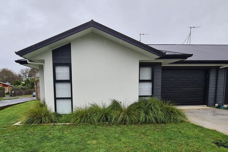 Photo of property in 49u2 Challinor Street, Pukete, Hamilton, 3200