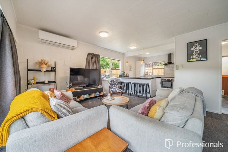 Photo of property in 3d Kopara Grove, Stokes Valley, Lower Hutt, 5019