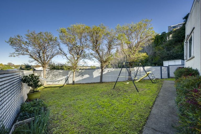 Photo of property in 28 Havelock Road, Hospital Hill, Napier, 4110