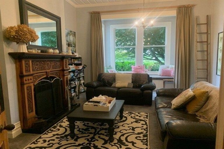 Photo of property in 10 Rawhiti Street, Vogeltown, New Plymouth, 4310