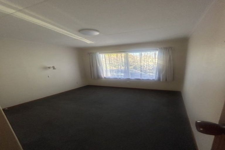 Photo of property in 16 Bale Place, Havelock North, 4130