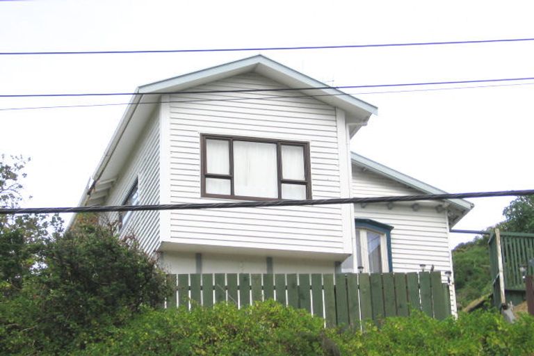 Photo of property in 128 Eden Street, Island Bay, Wellington, 6023
