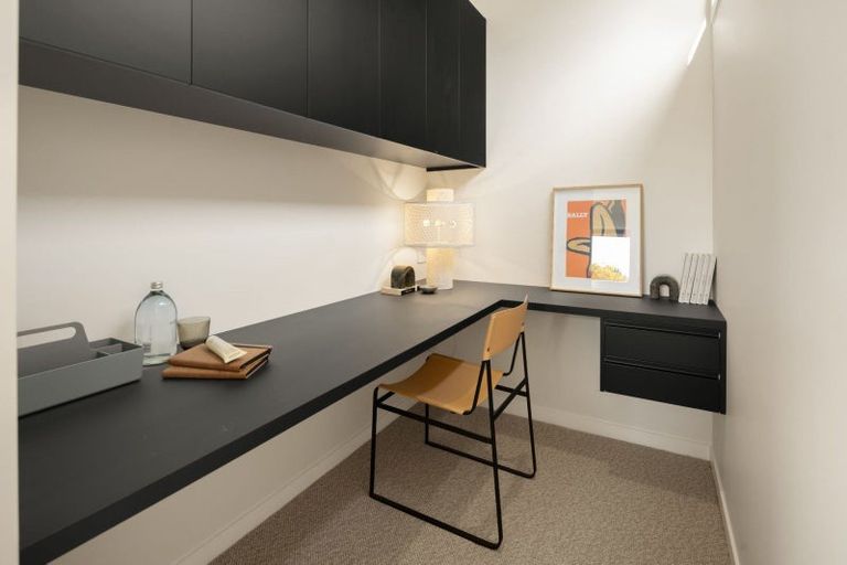 Photo of property in 12 Jellicoe Drive, Hamilton East, Hamilton, 3216